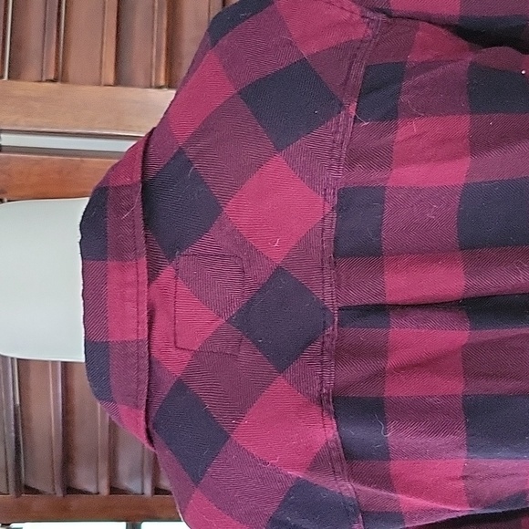 Rails Plaid Button Front Top Long Sleeve Lightweight Red and Black Shirt Small - Picture 7 of 8